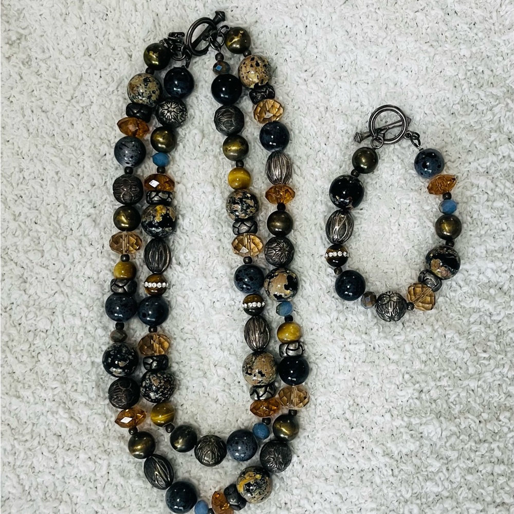 Premier Designs Black and Gold Necklace